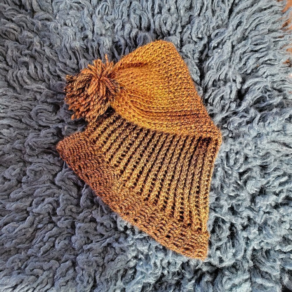 New Handmade Beanie Hang Hat / Gnome Style Knit Onesize Fits Most